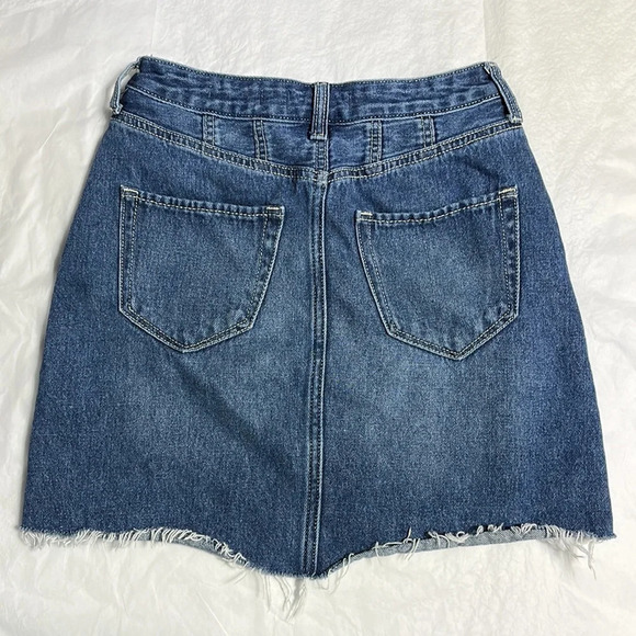 Hollister size 26 inch-waist (1 JR) ultra rise denim skirt - Picture 2 of 5